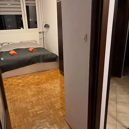 Bialowieska Street - 3 Pokoje, 54m2 *